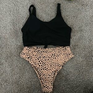 High-waisted swimsuit